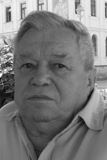 Leszek Drogosz backdrop