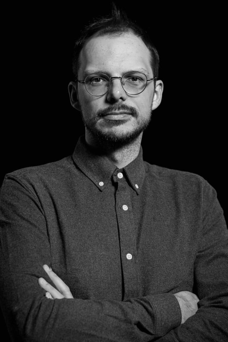 Alexandre Auger backdrop