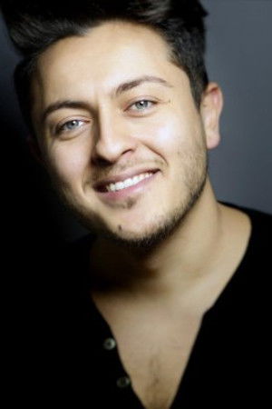 İrfan Aslanhan backdrop