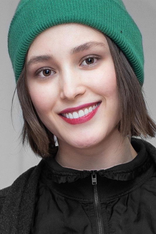 Fereshteh Hosseini backdrop