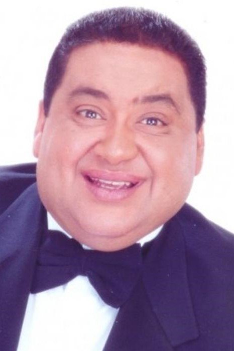 Alaa Wali El Din backdrop