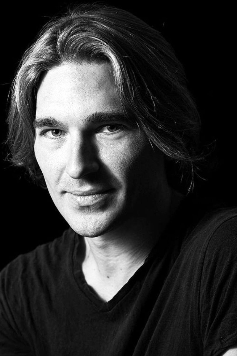 Sebastián Francini backdrop