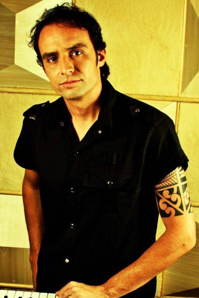 Fábio Laguna backdrop