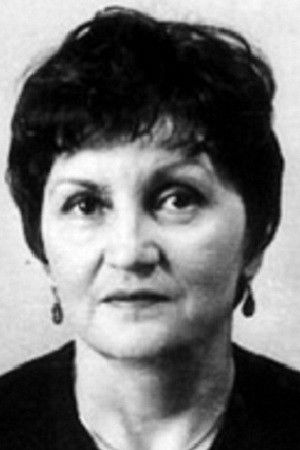 Eleonora Tade backdrop