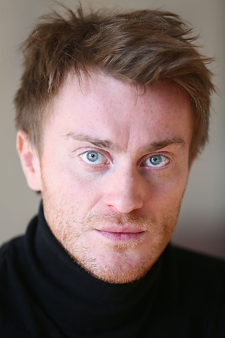 Igor Grabuzov backdrop