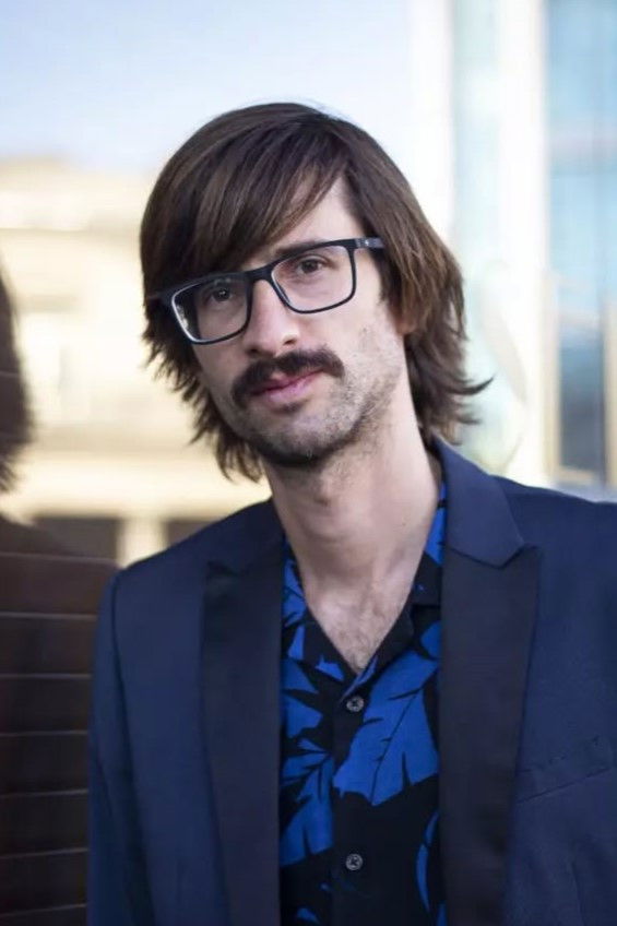 Ignacio Cawen backdrop