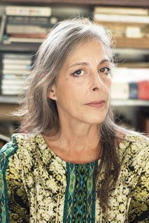 Andrea Davidovics backdrop