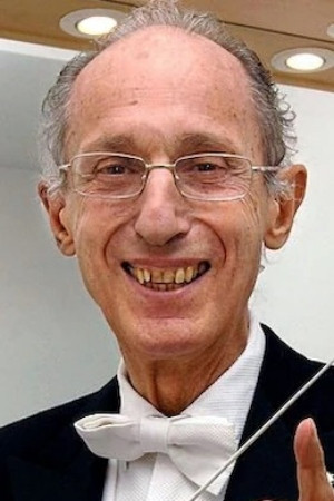 Claudio Scimone backdrop