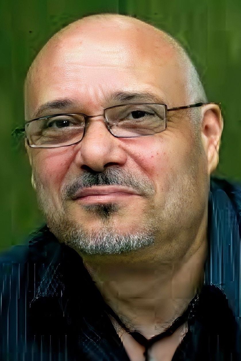 Gino Raimondo backdrop