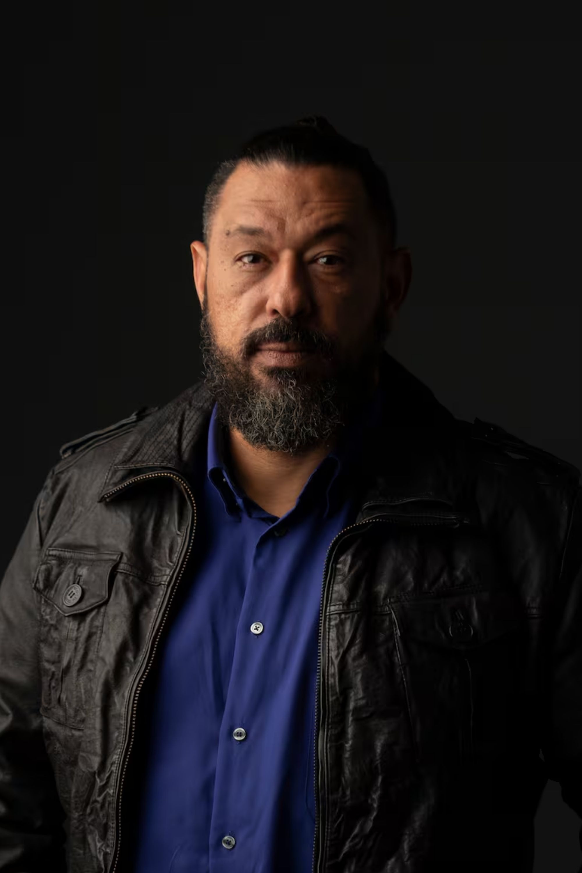 Jaime Newball backdrop