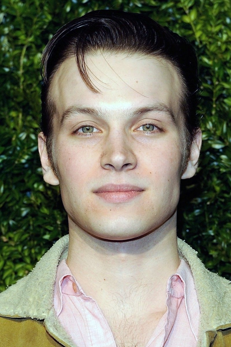 Noah Le Gros backdrop