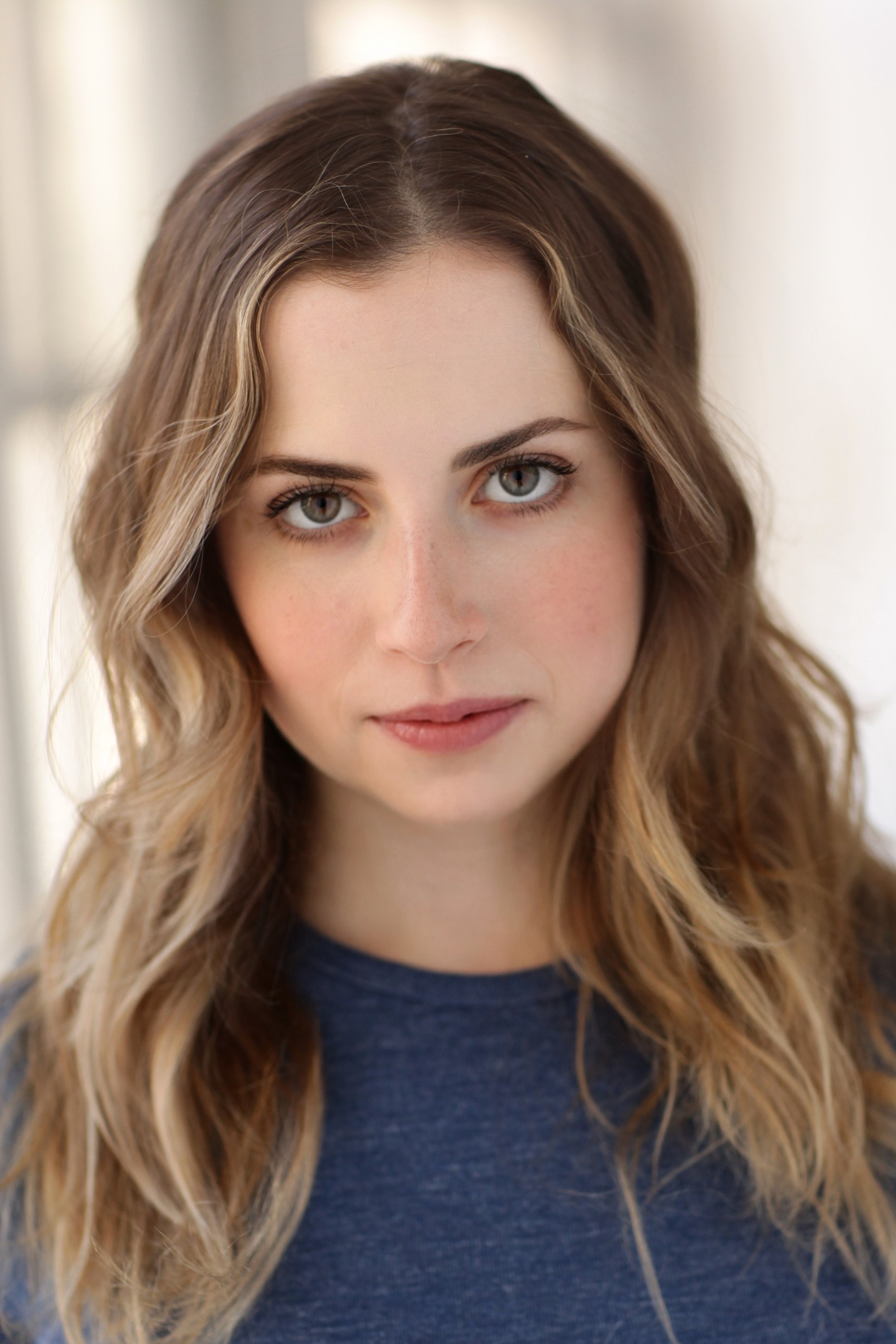 Alyssa May Gold backdrop