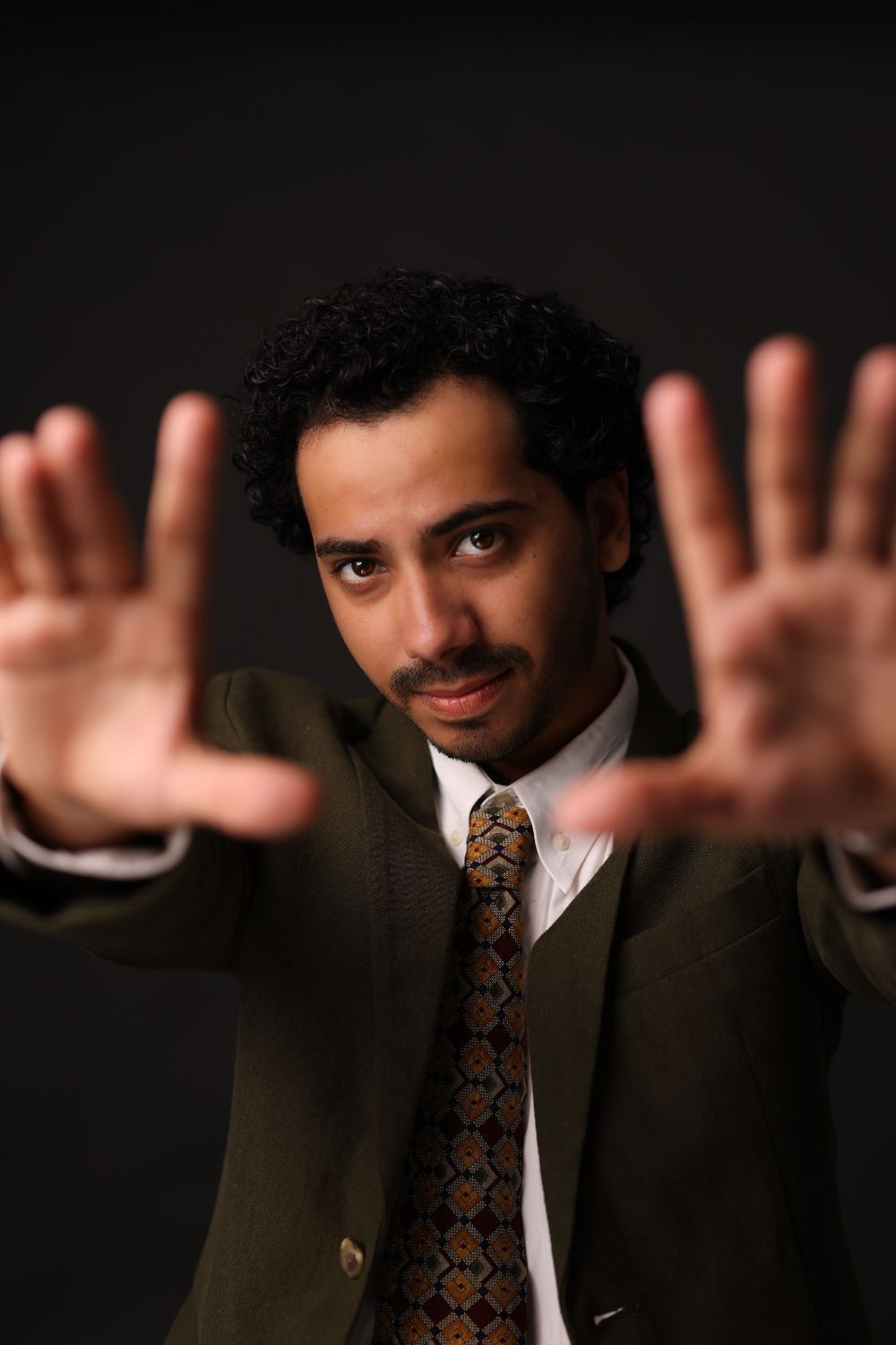 Adrián Borges backdrop