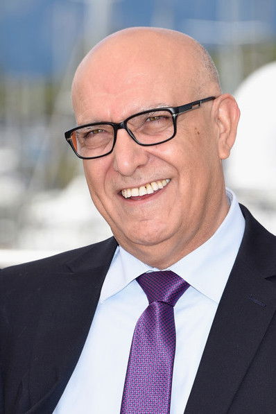 Mahmoud Shawahdeh backdrop