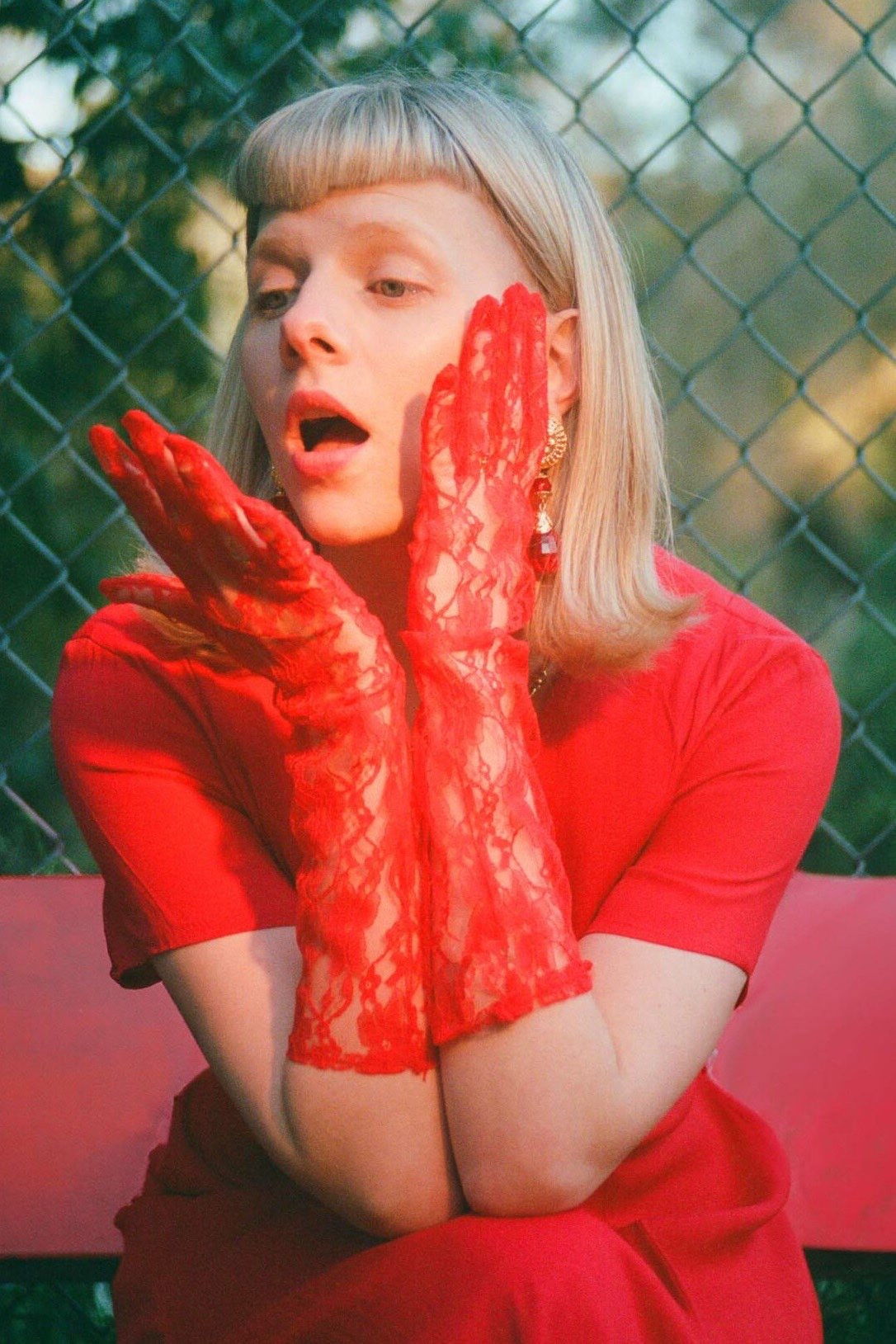 Aurora Aksnes backdrop