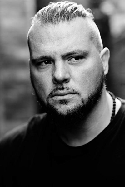 Srbo Markovic backdrop