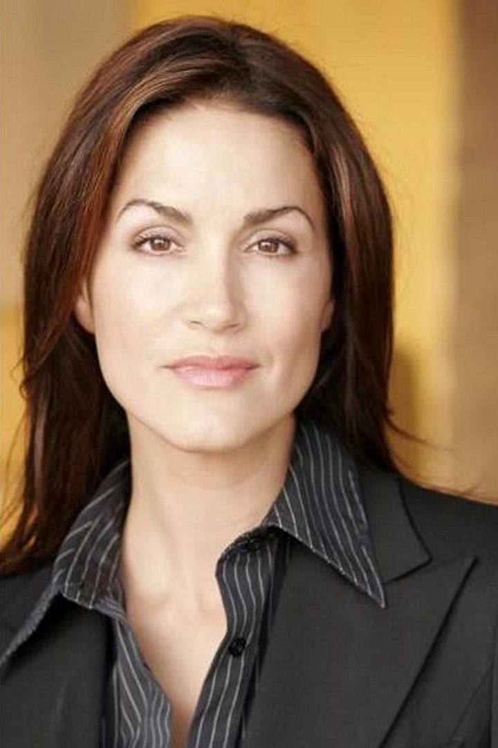 Rebecca Rocheford Davies backdrop