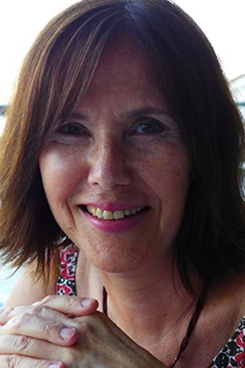 Nilgün Öneş backdrop