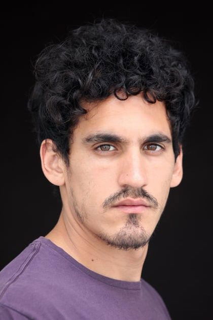 Darío Miño backdrop