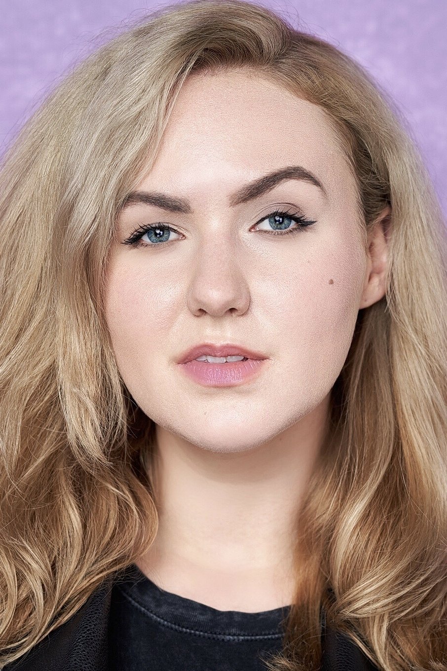 Grace Gordon backdrop