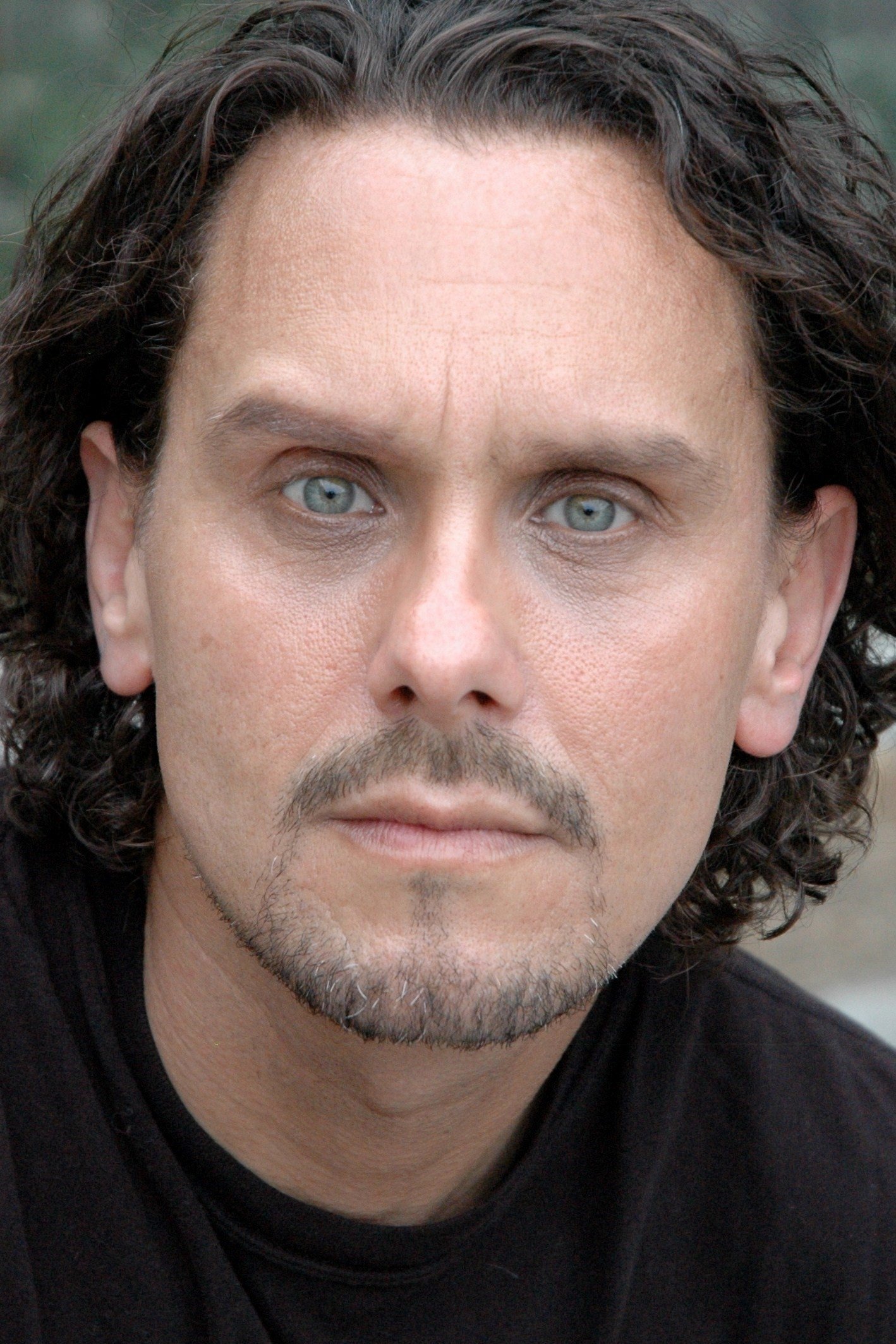 Luis Olmeda backdrop