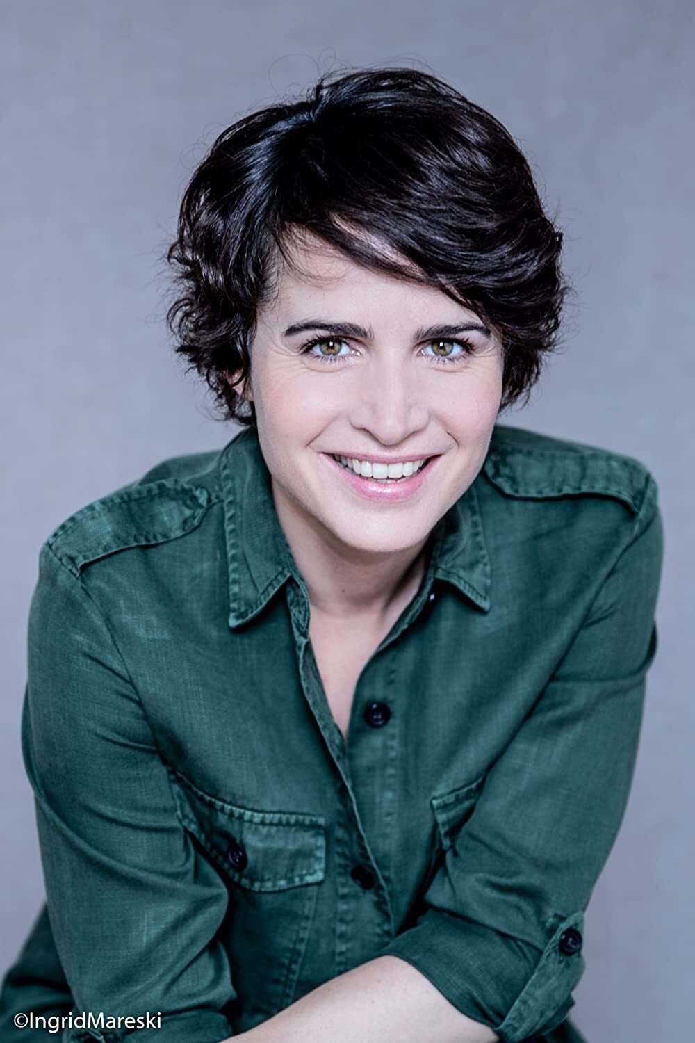 Anne-Laure Gruet backdrop