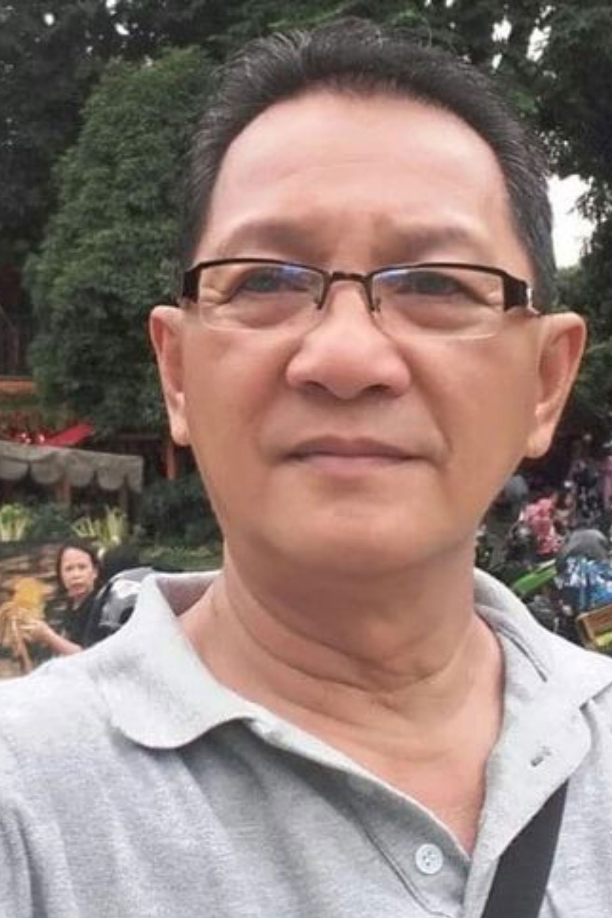 Boy Tirayoh backdrop