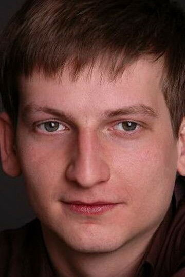 Sergej Ovçinnikov backdrop