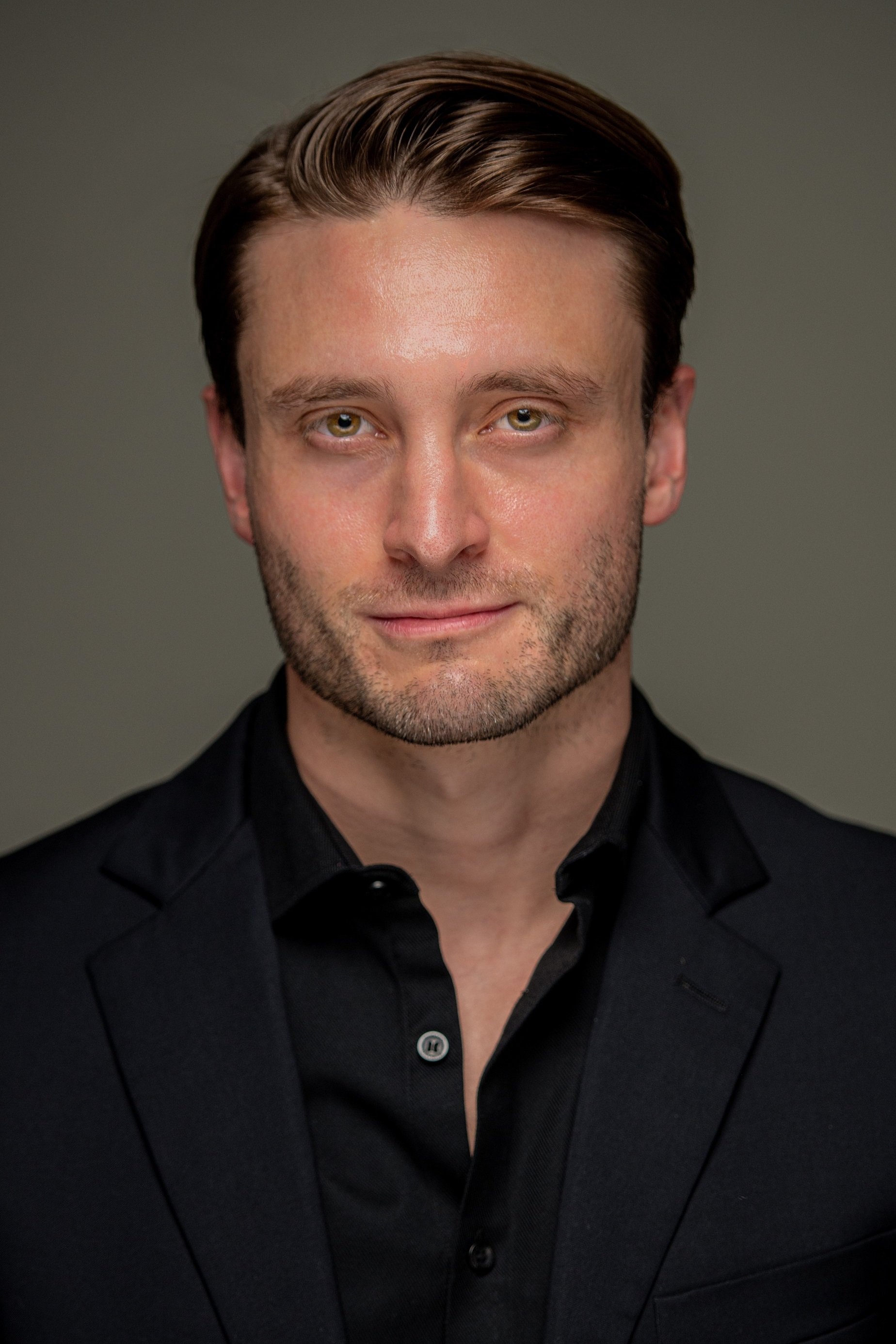 Jordan Salloum backdrop