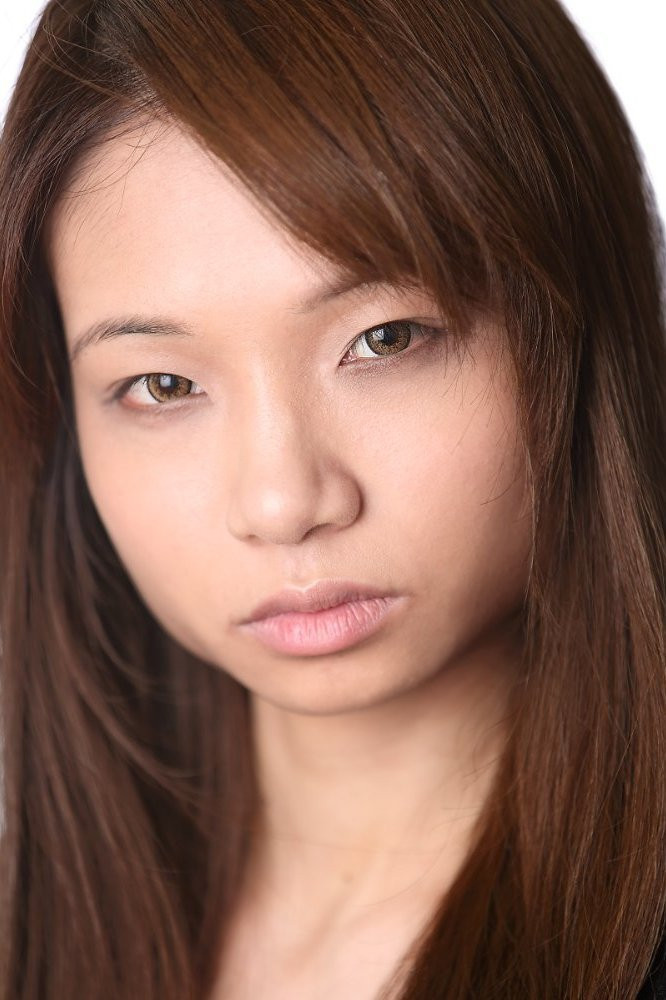 Jennifer Dong backdrop