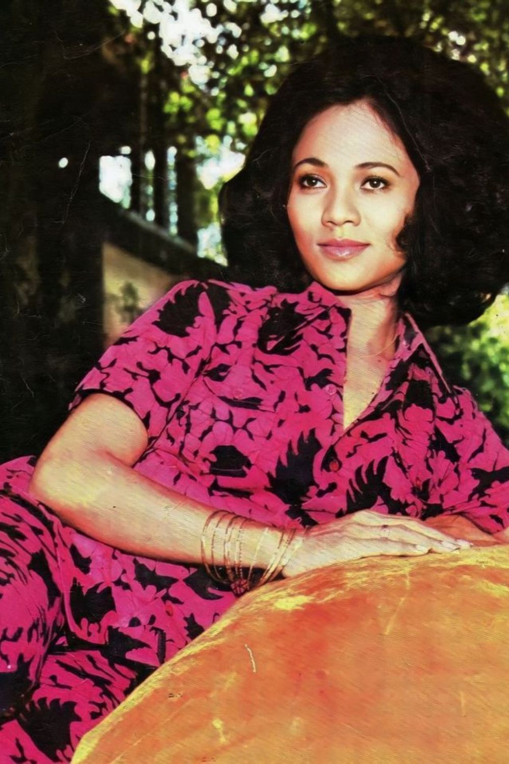 Tatiek Tito backdrop