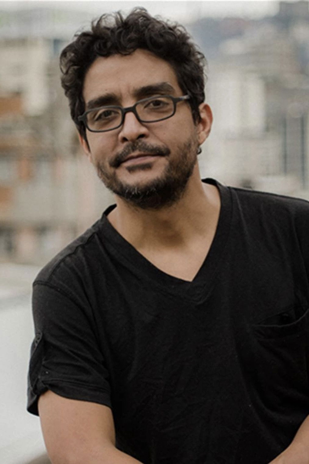 Rober Calzadilla backdrop