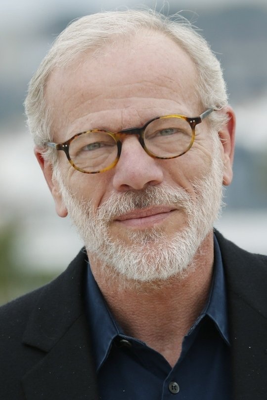 Pascal Greggory backdrop