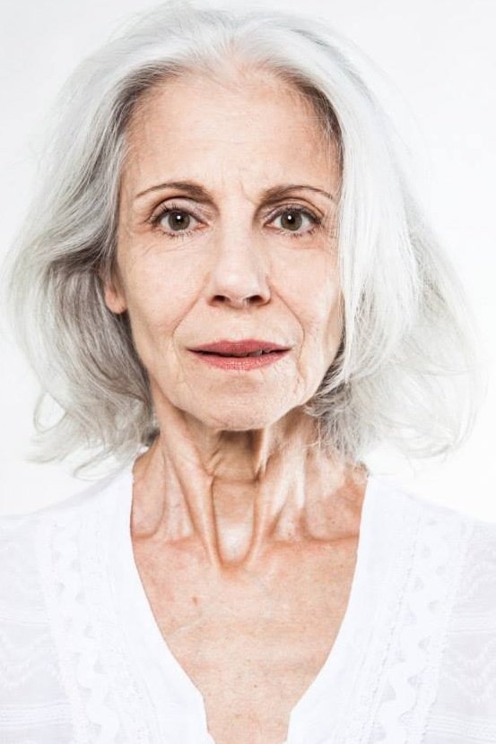 Thaia Perez backdrop