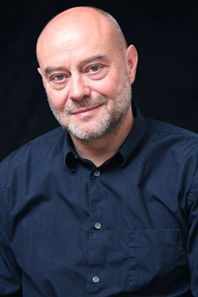 Steve Karier backdrop