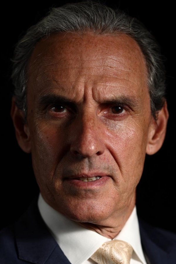 Mitcho Batalov backdrop