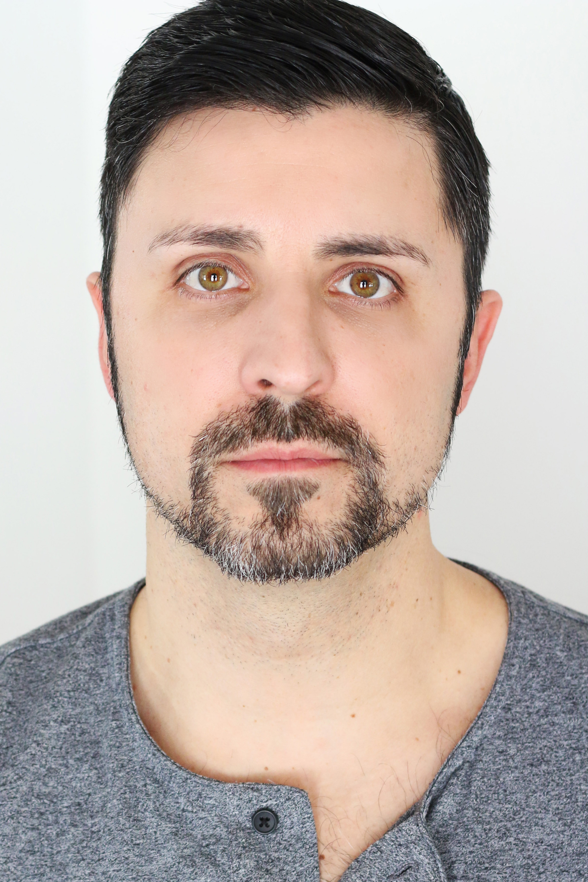 Dejv Pilegji backdrop