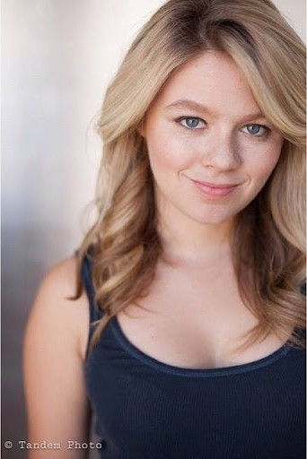 Sierra Huermann backdrop