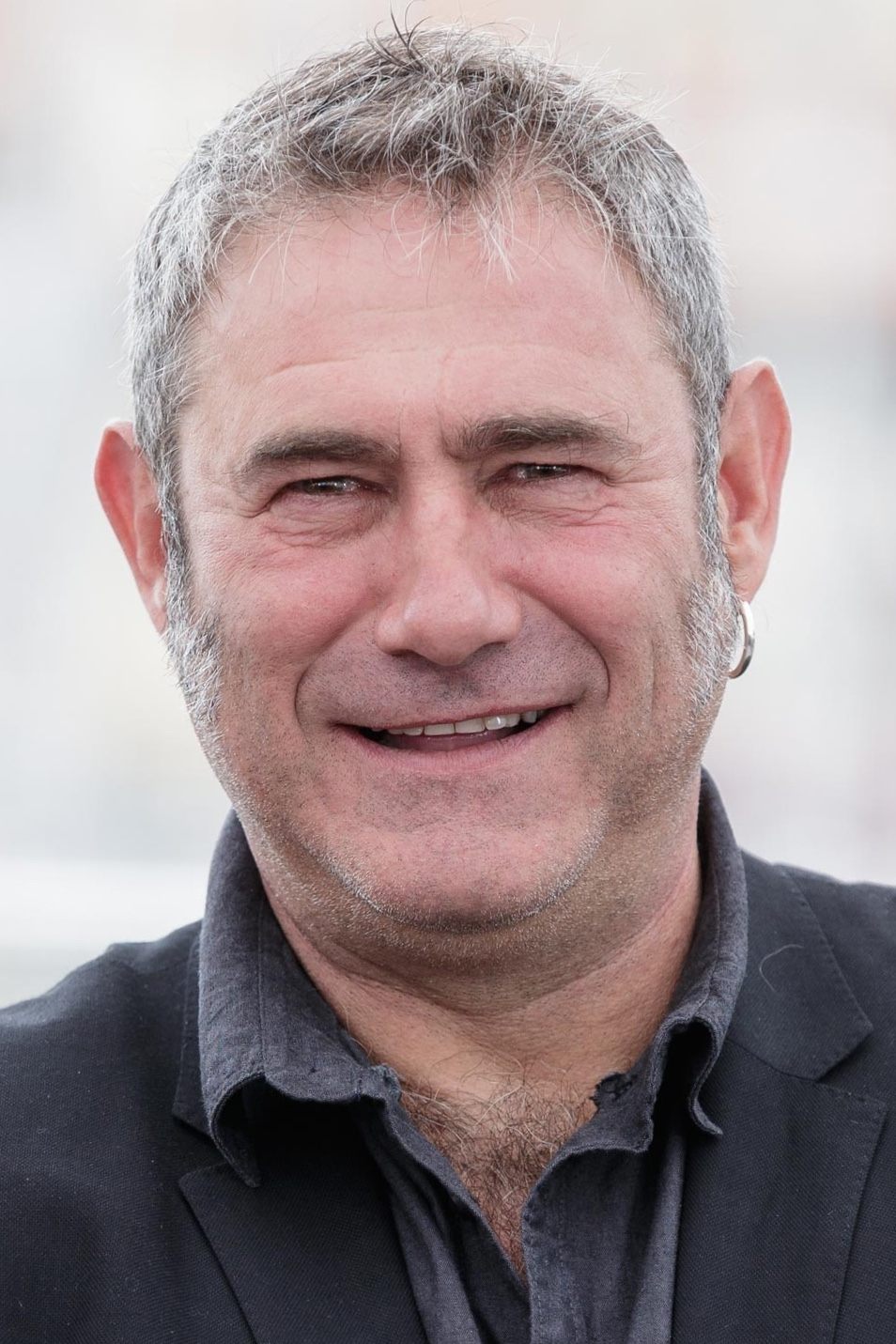 Sergi López backdrop