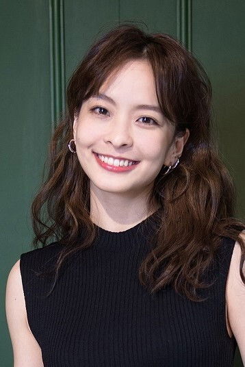 Hsing-Chen Yeh backdrop