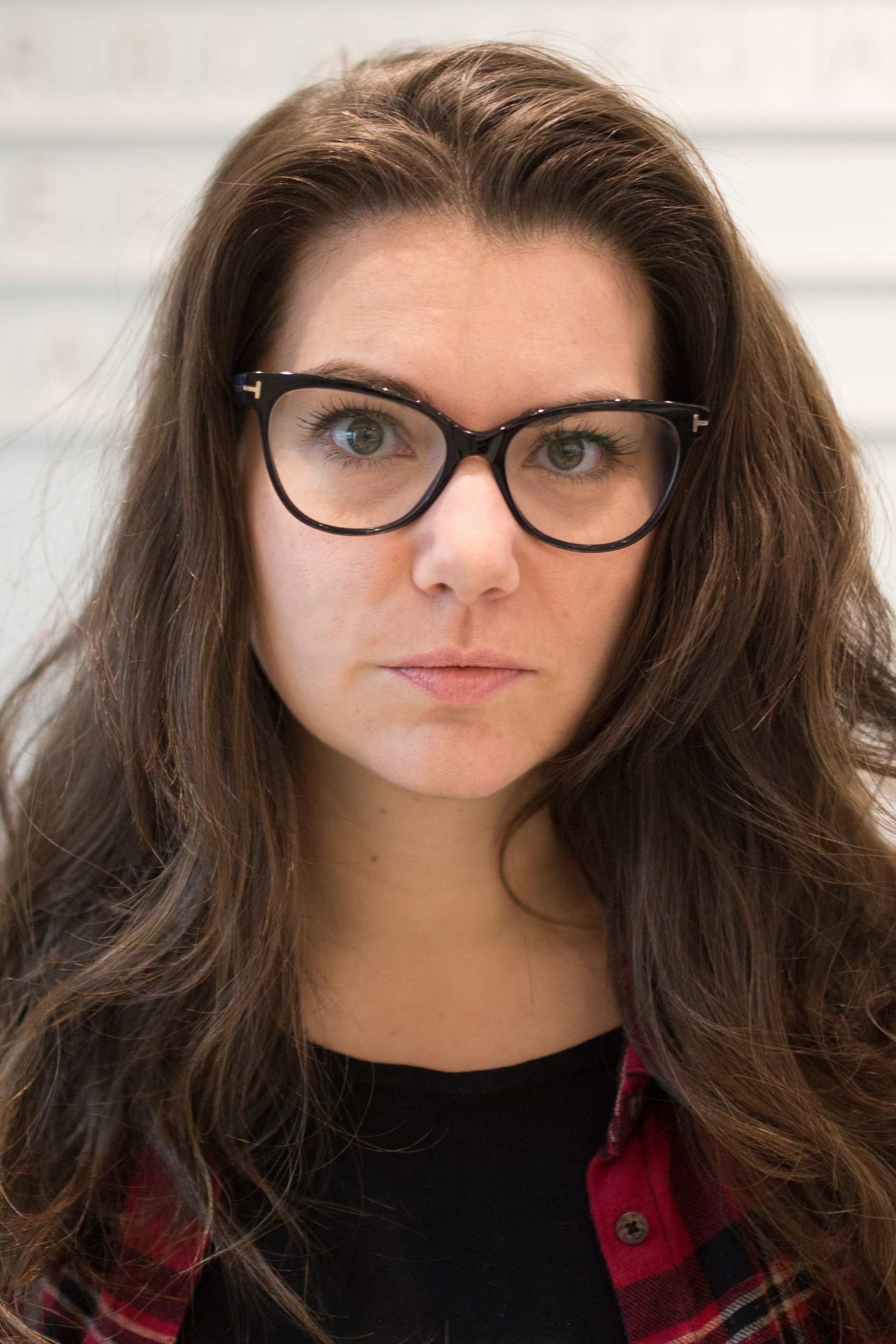 Lawrence Côté-Collins backdrop