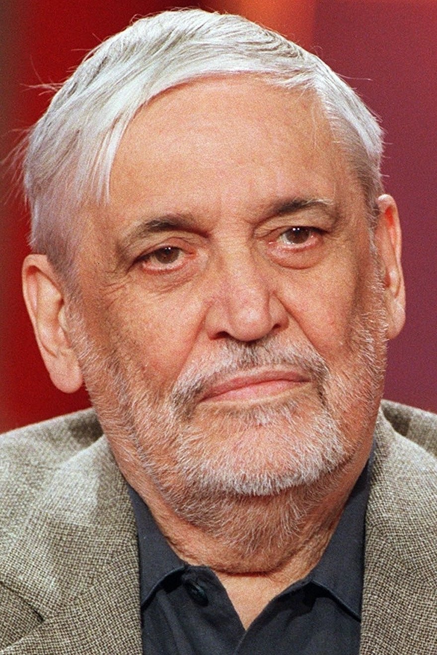 Maurice Pialat backdrop