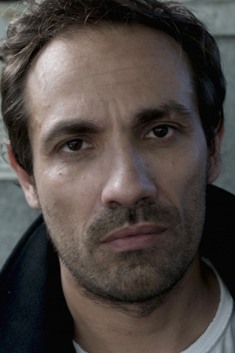 Dario Albertini → Dario Albertini backdrop