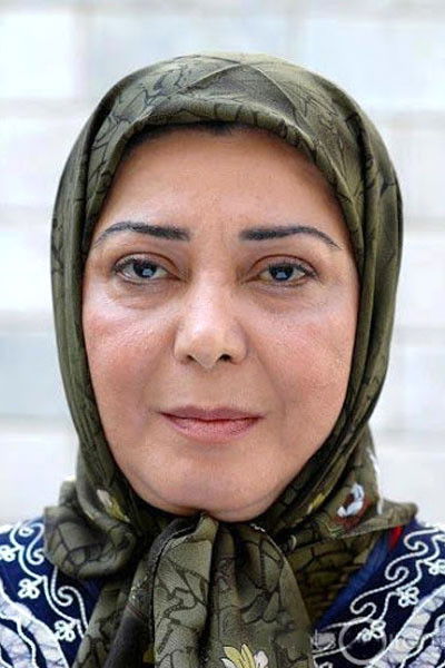 Nadia Deldar Golchin backdrop