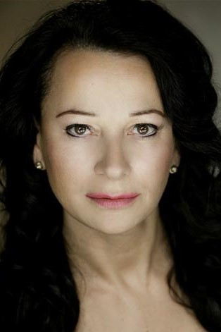 Basienka Blake backdrop