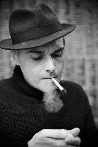 Júpiter Maçã backdrop