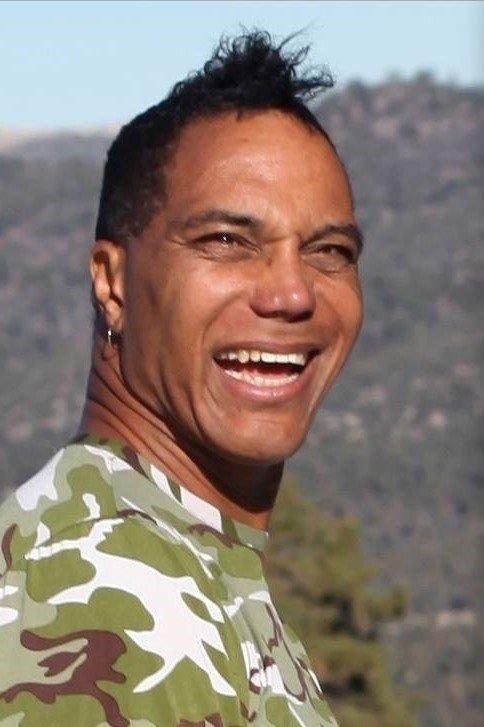 Darryl Phinnessee backdrop