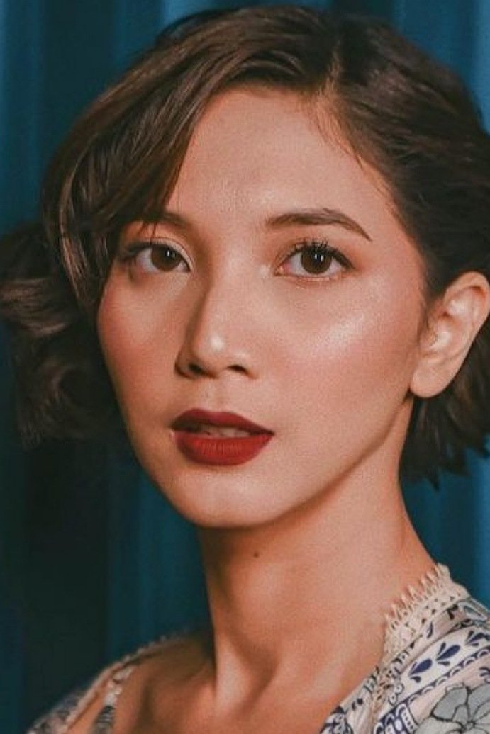 Sheila Dara backdrop