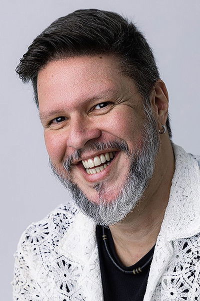 Marco França backdrop