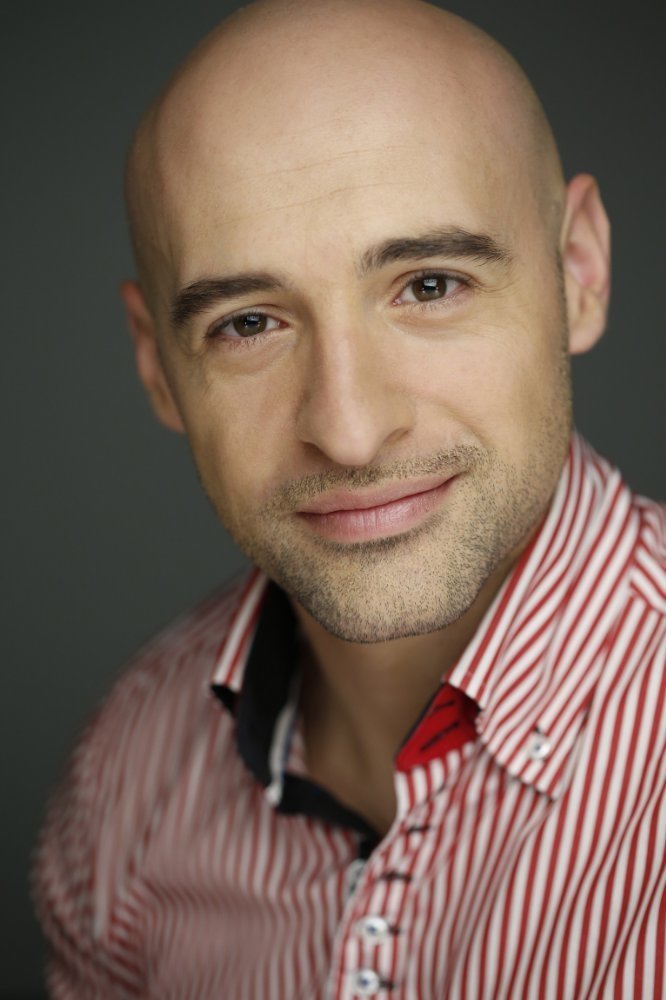 Adam La Rosa backdrop